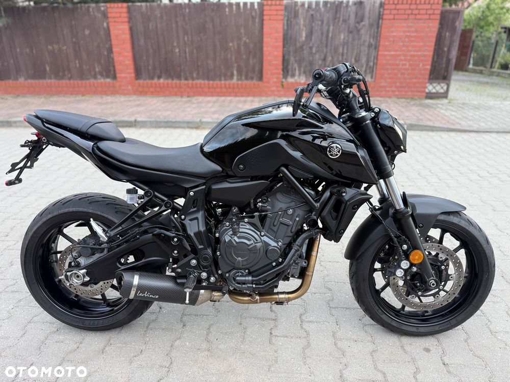 Yamaha MT - 7