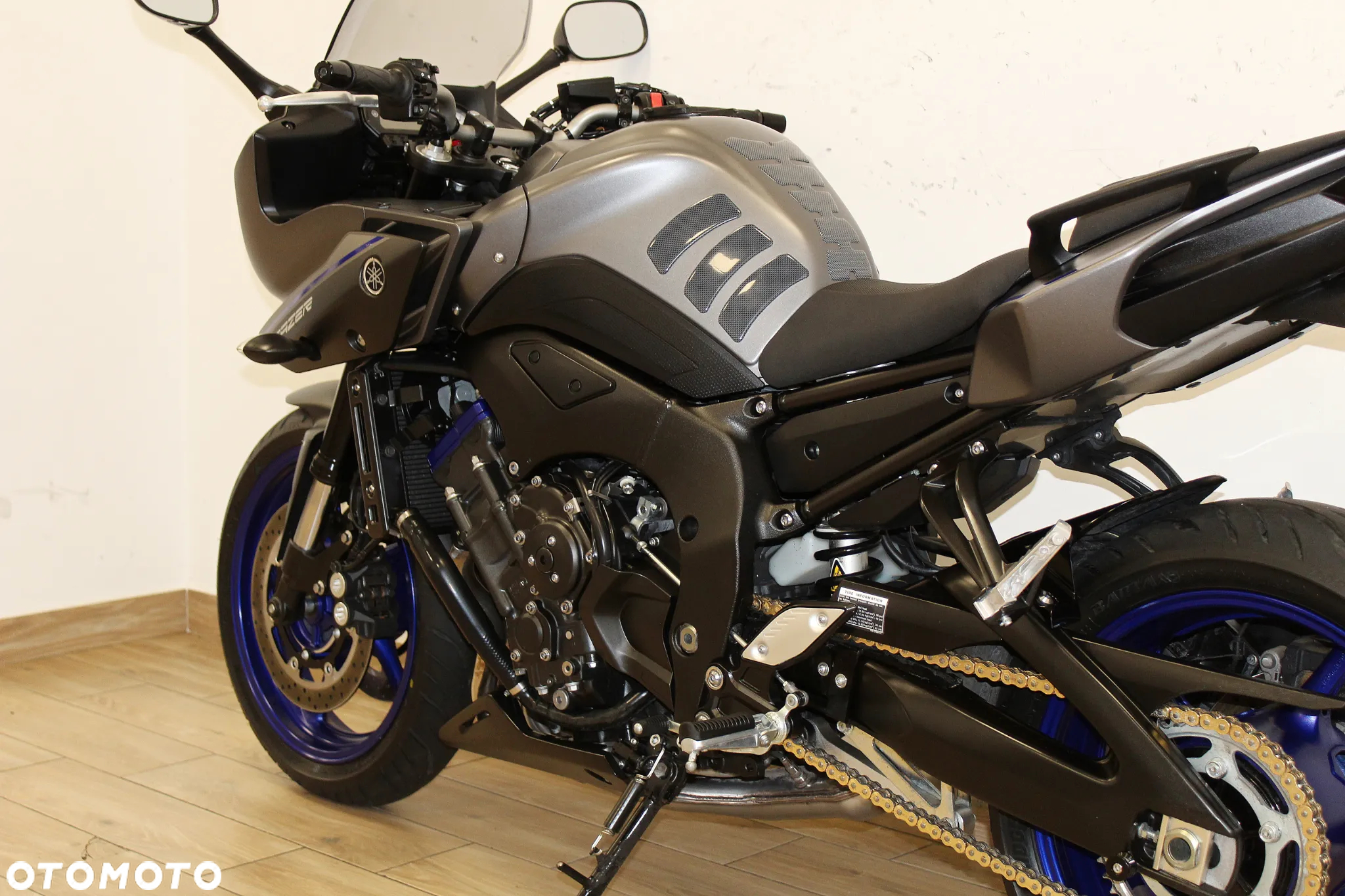 Yamaha FZ - 19