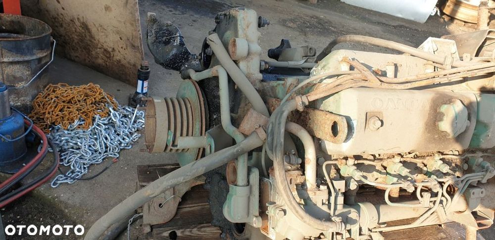 VOLVO FL 6 SILNIK NA CZĘŚCI SŁUPEK DAWCA SZPILKA - 4