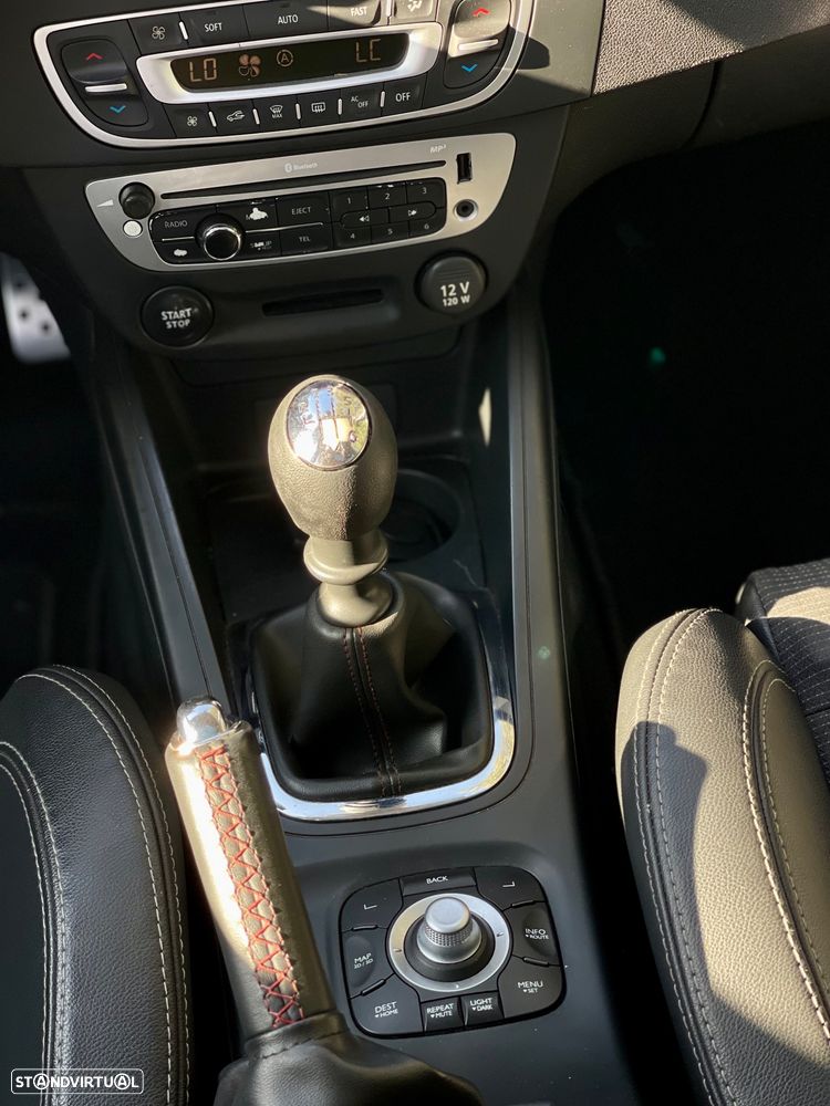 Renault Mégane Sport Tourer 1.5 dCi GT Line SS - 20