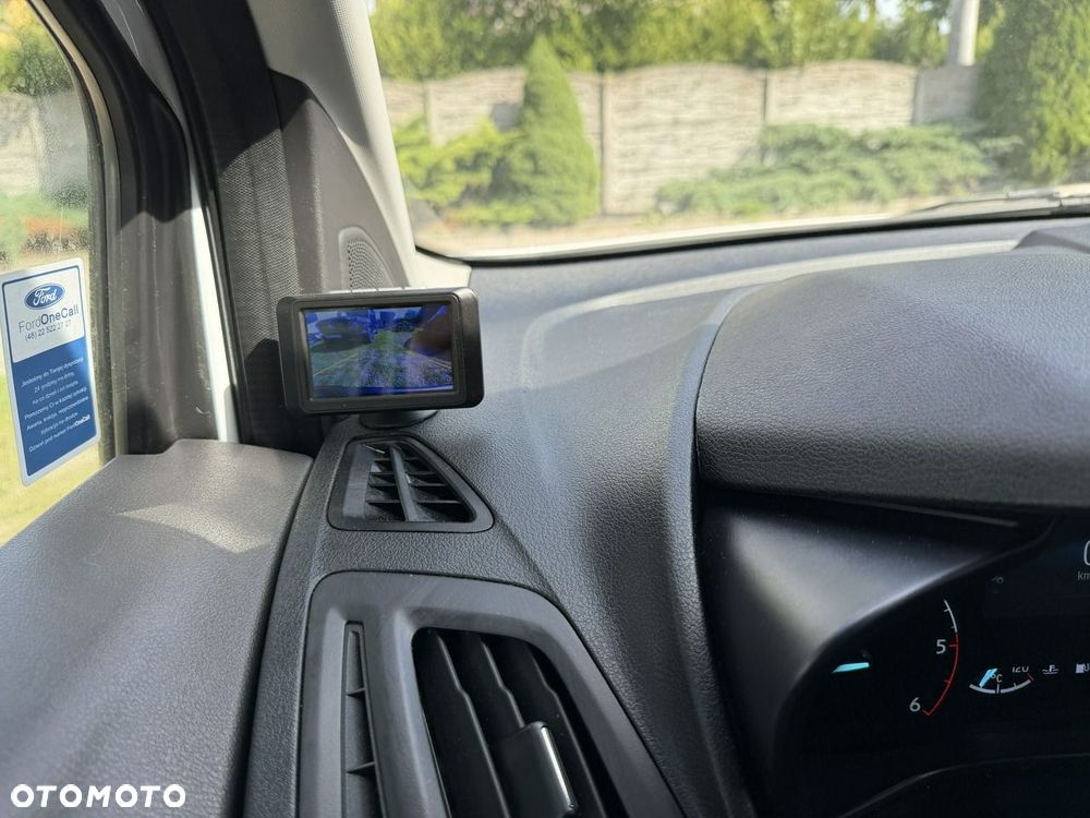 Ford Transit Connect - 23