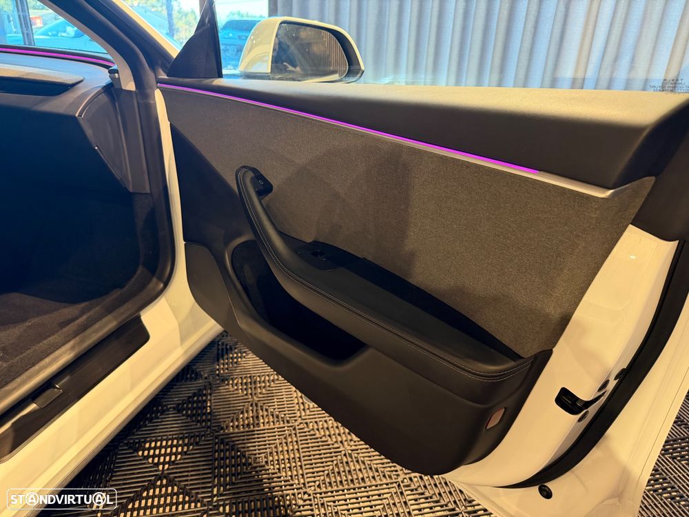 Tesla Model 3 Tração Traseira Premium - 39