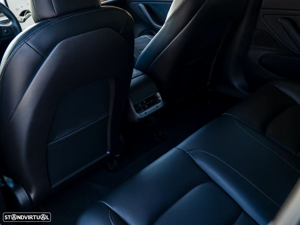 Tesla Model 3 Performance Dual Motor AWD - 23