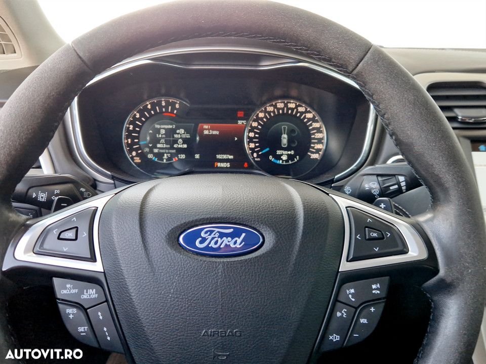 Ford Mondeo - 21