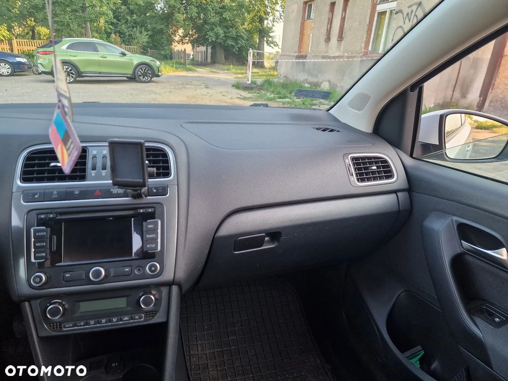 Volkswagen Polo 1.4 16V Comfortline - 10