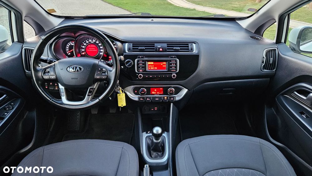 Kia Rio 1.2 L Business Line - 27