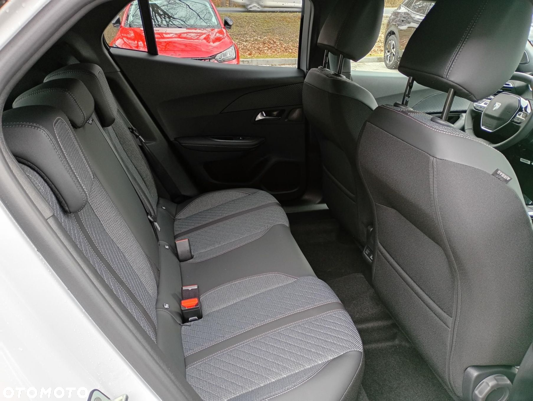 Peugeot 2008 - 23