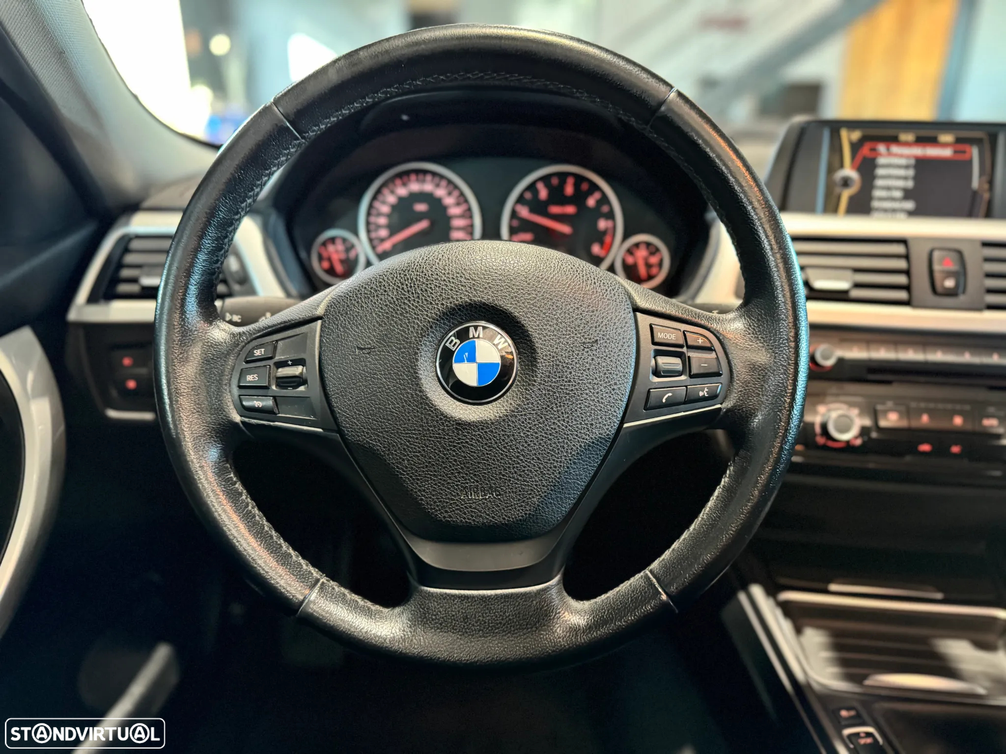 BMW 318 d Touring Line Sport - 19