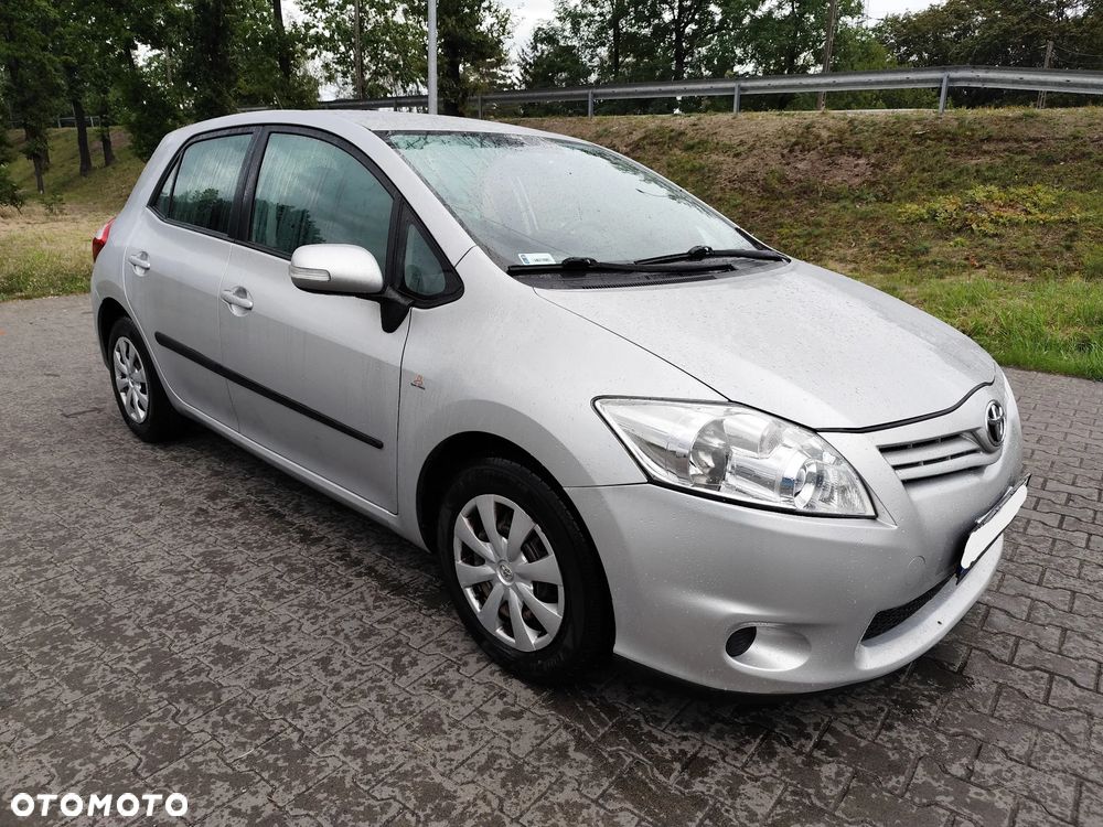 Toyota Auris - 3