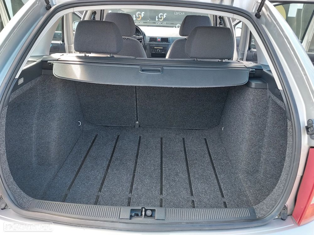 Skoda Fabia Break 1.4 Attractive AC - 25