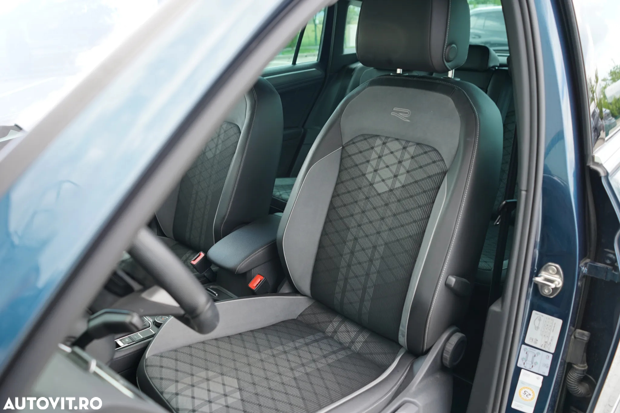 Volkswagen Tiguan 2.0 TDI SCR 4MOTION DSG R-Line - 13