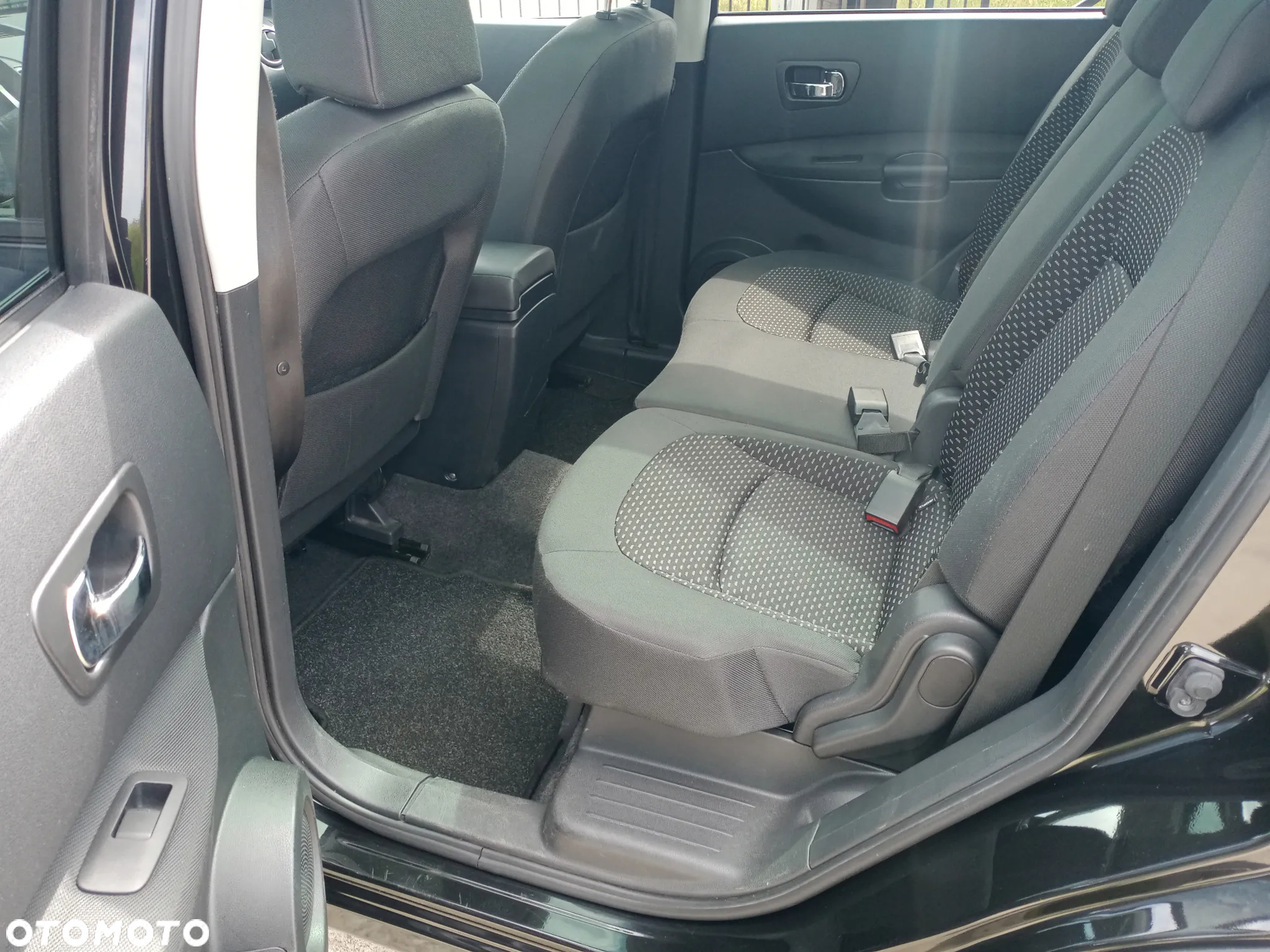 Nissan Qashqai+2 - 9
