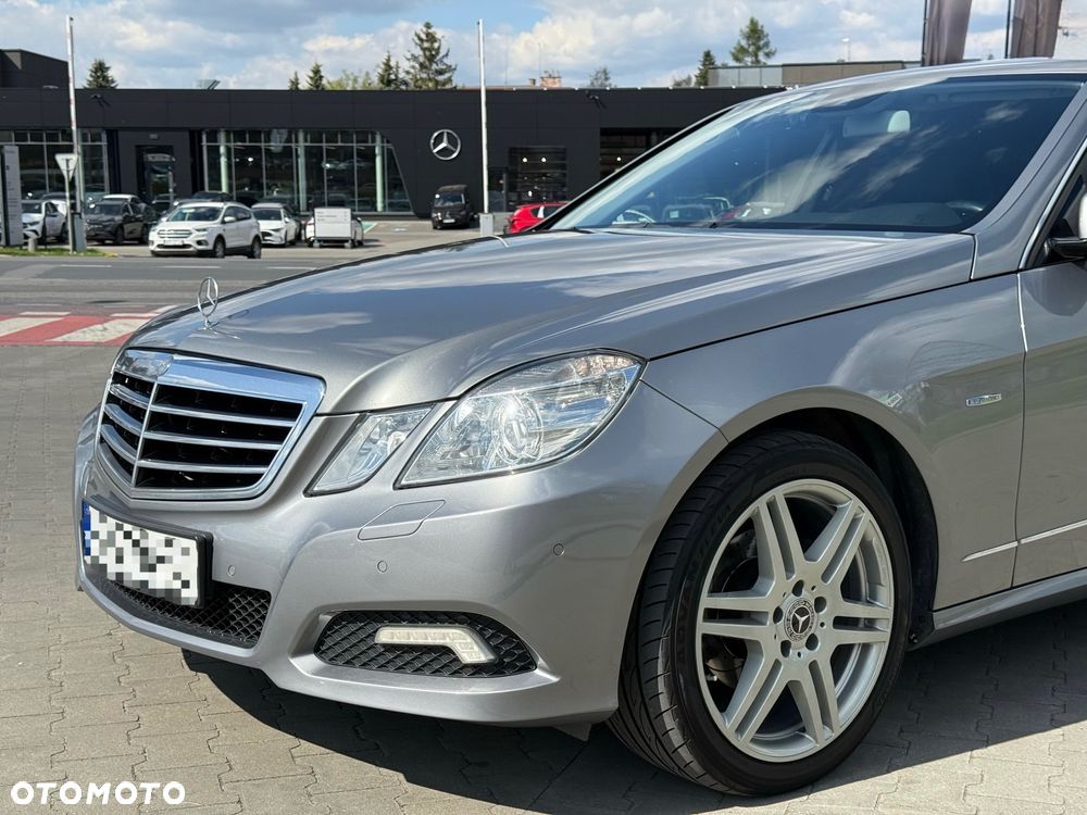 Mercedes-Benz Klasa E 200 CDI DPF BlueEFFICIENCY Automatik Avantgarde - 4
