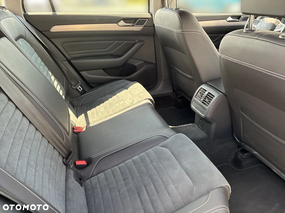 Volkswagen Passat 2.0 TSI Elegance DSG - 14