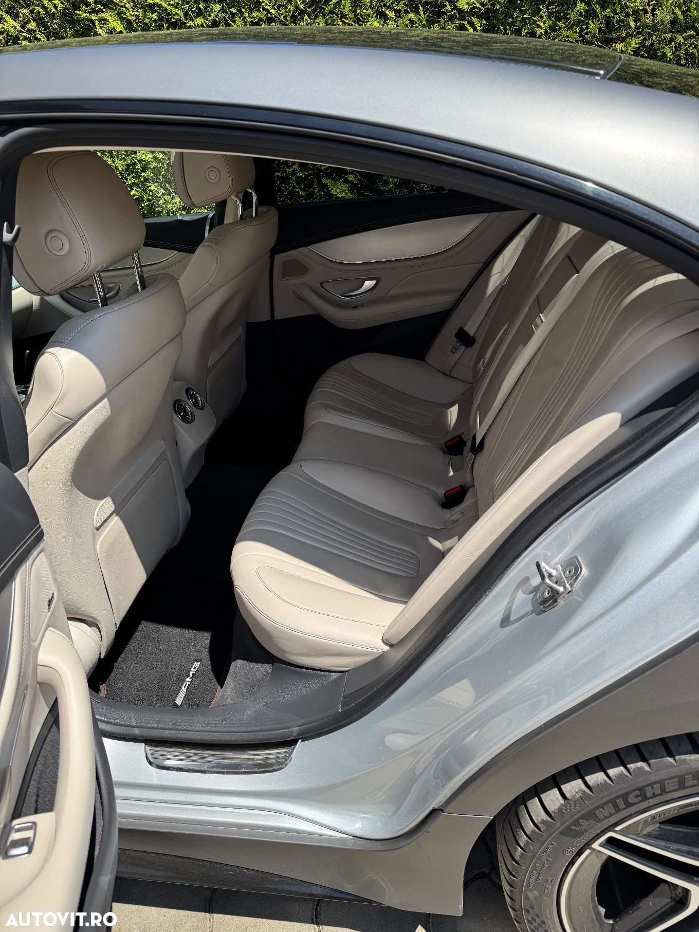 Mercedes-Benz CLS 400 d 4Matic 9G-TRONIC AMG Line - 23