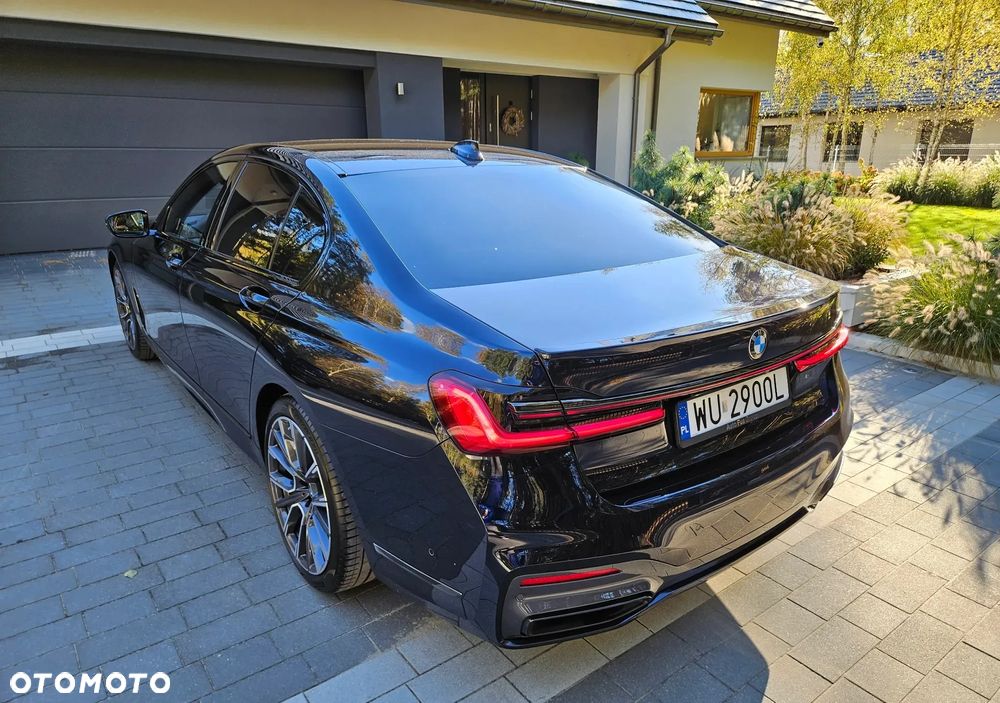 BMW Seria 7 - 8