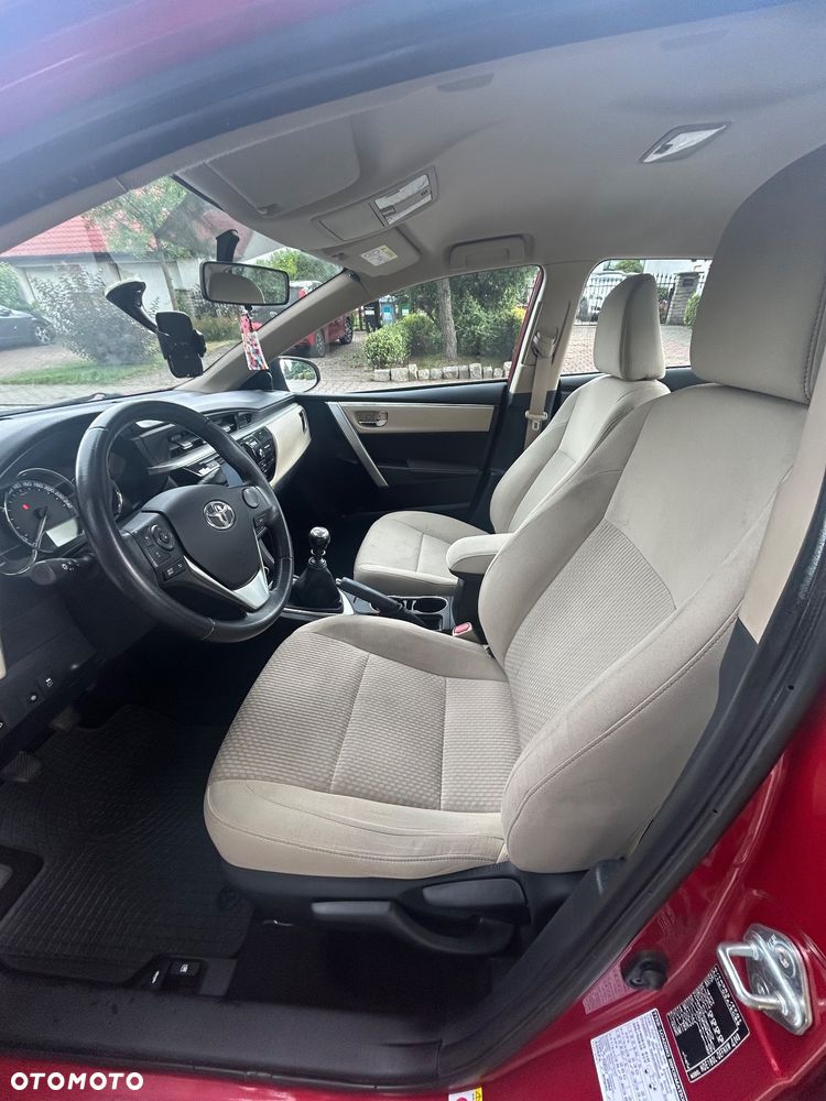 Toyota Corolla - 14