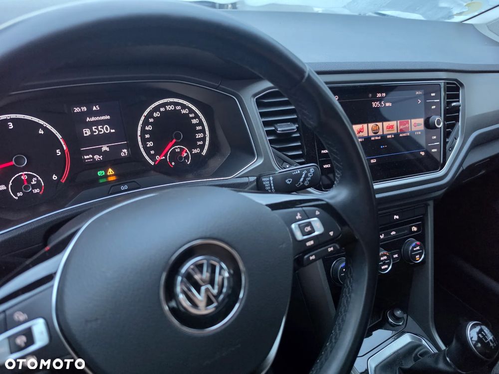 Volkswagen T-Roc - 9