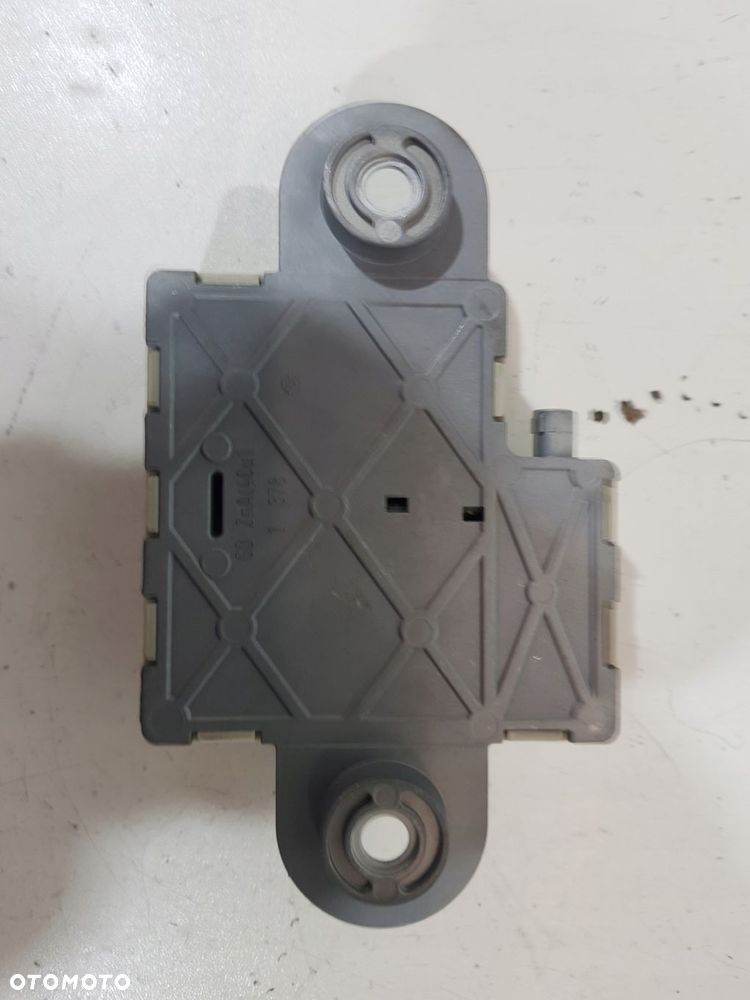 moduł wzmacniacz anteny bmw e60 e61 e90 6935024 - 3