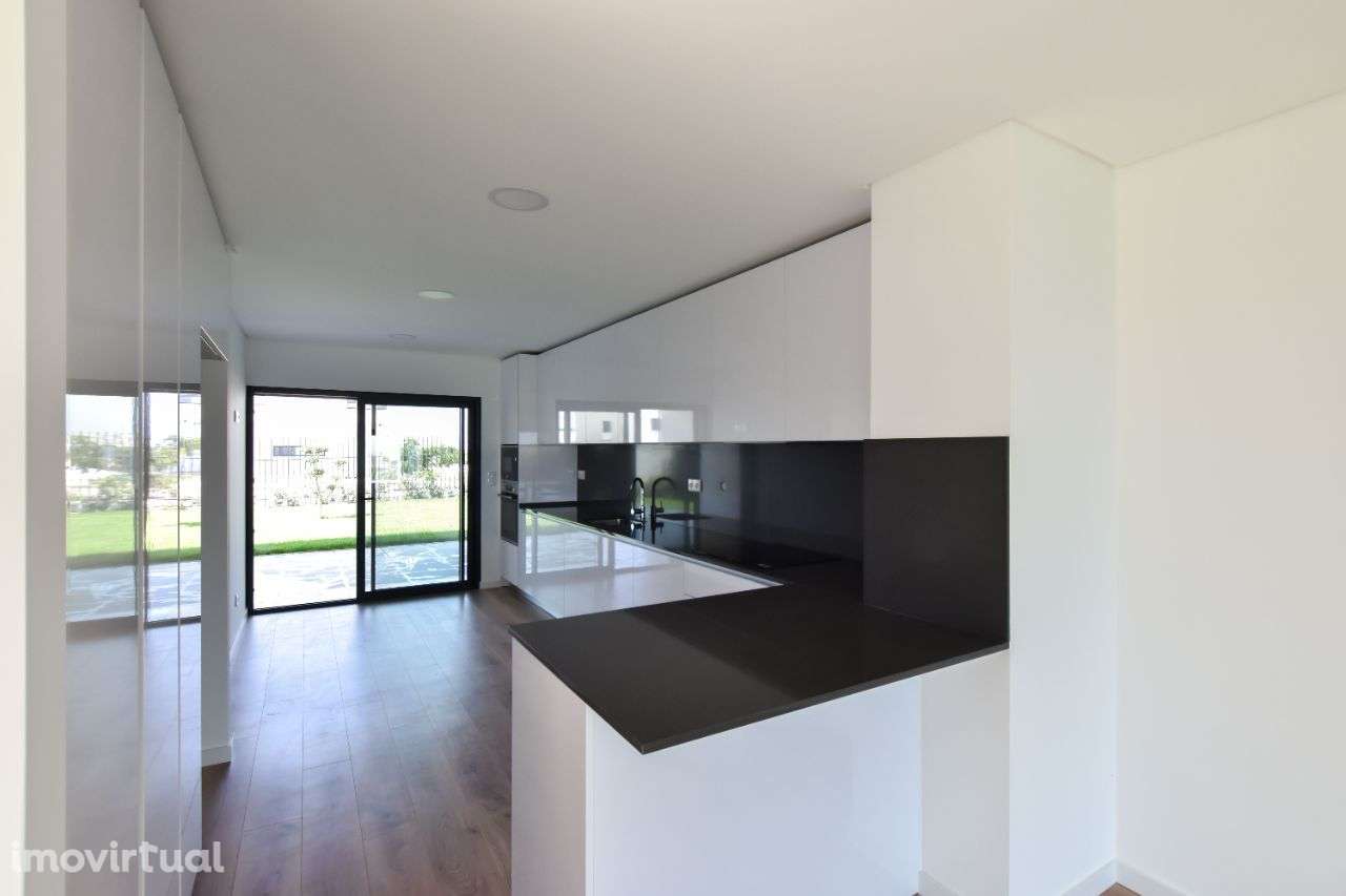 Moradia Geminada com vista rio/mar | Serra de Carnaxide - Grande imagem: 4/22