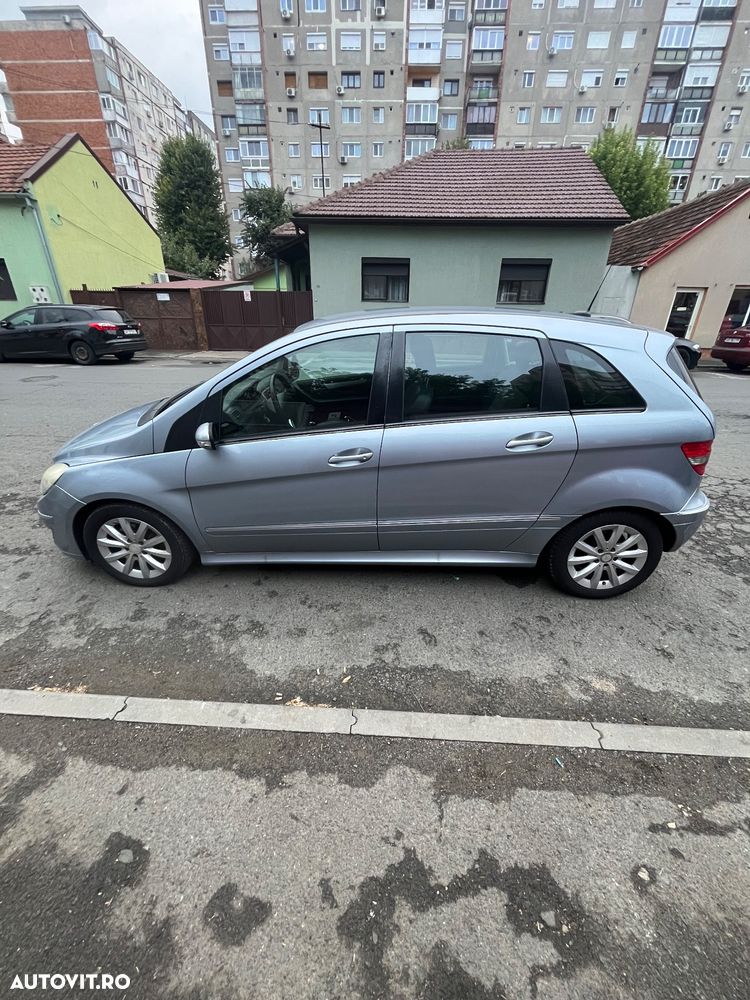 Mercedes-Benz B - 3