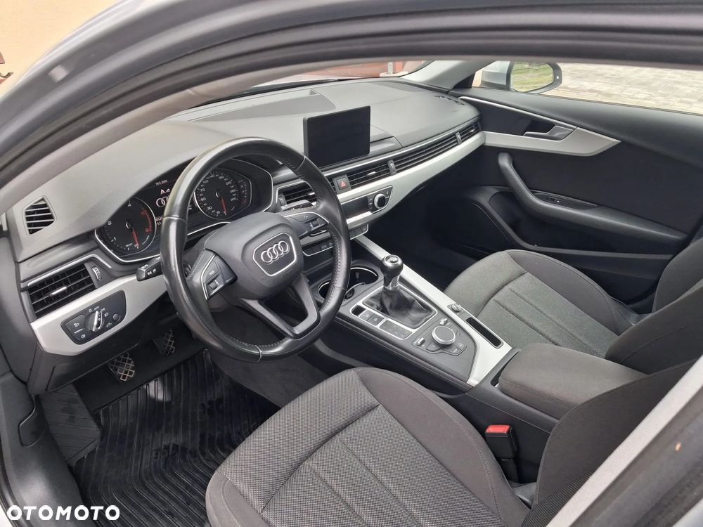 Audi A4 Limousine 2.0 TDI - 5