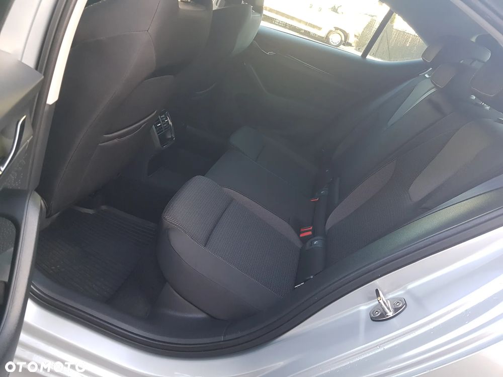 Skoda Octavia ver-1-5-tsi-act-ambition - 18