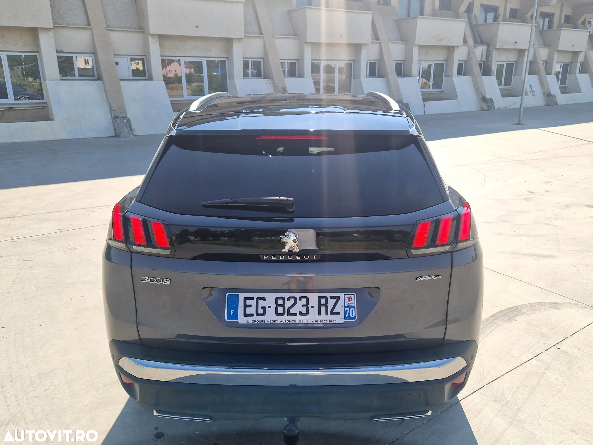 Peugeot 3008 1.2 PureTech Turbo S&S GT-Line - 8