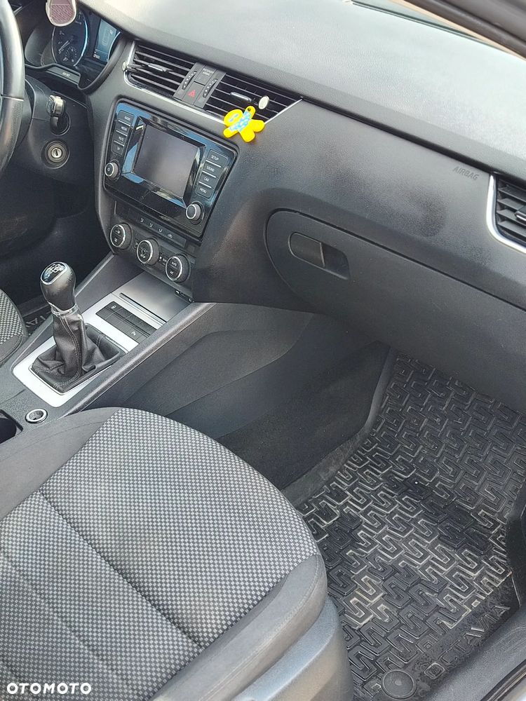 Skoda Octavia 1.6 TDI Edition - 14