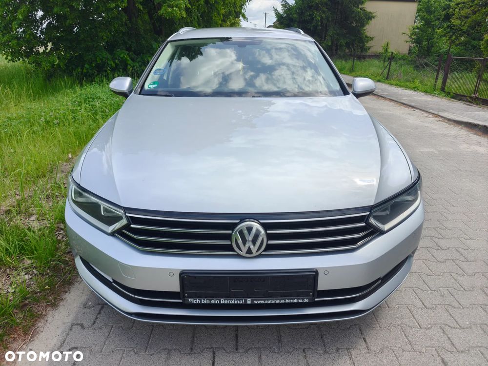 Volkswagen Passat - 32