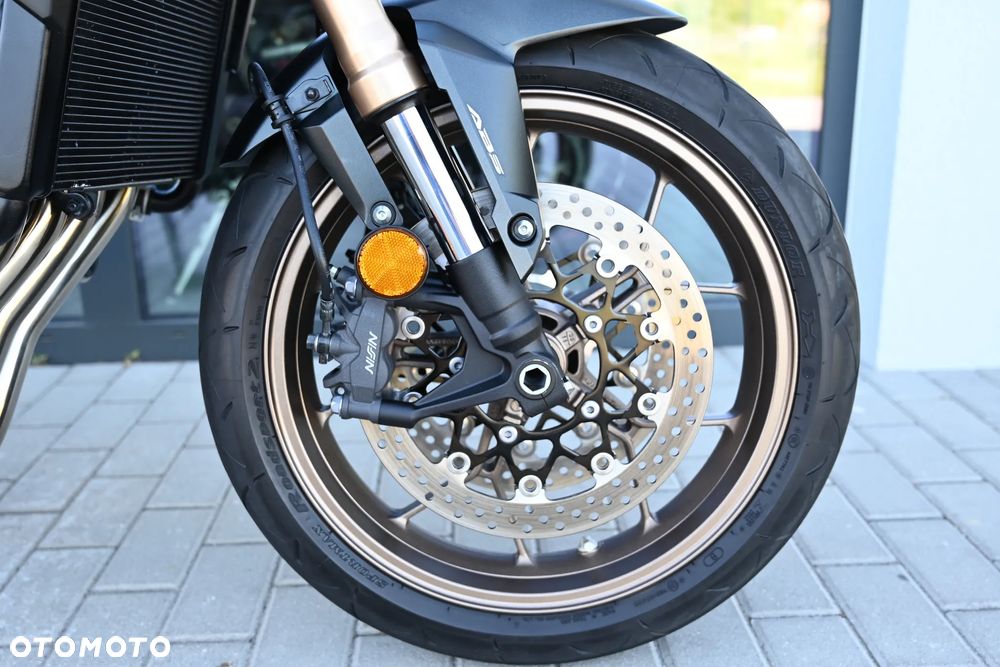 Honda CB - 37