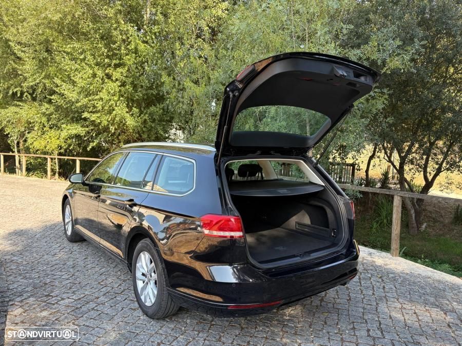 VW Passat Variant 1.6 TDI BlueMotion - 13