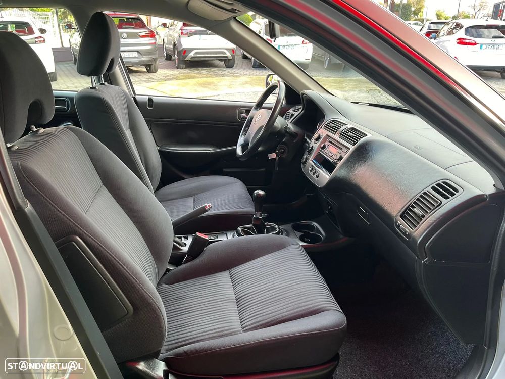 Honda Civic Aerodeck - 12