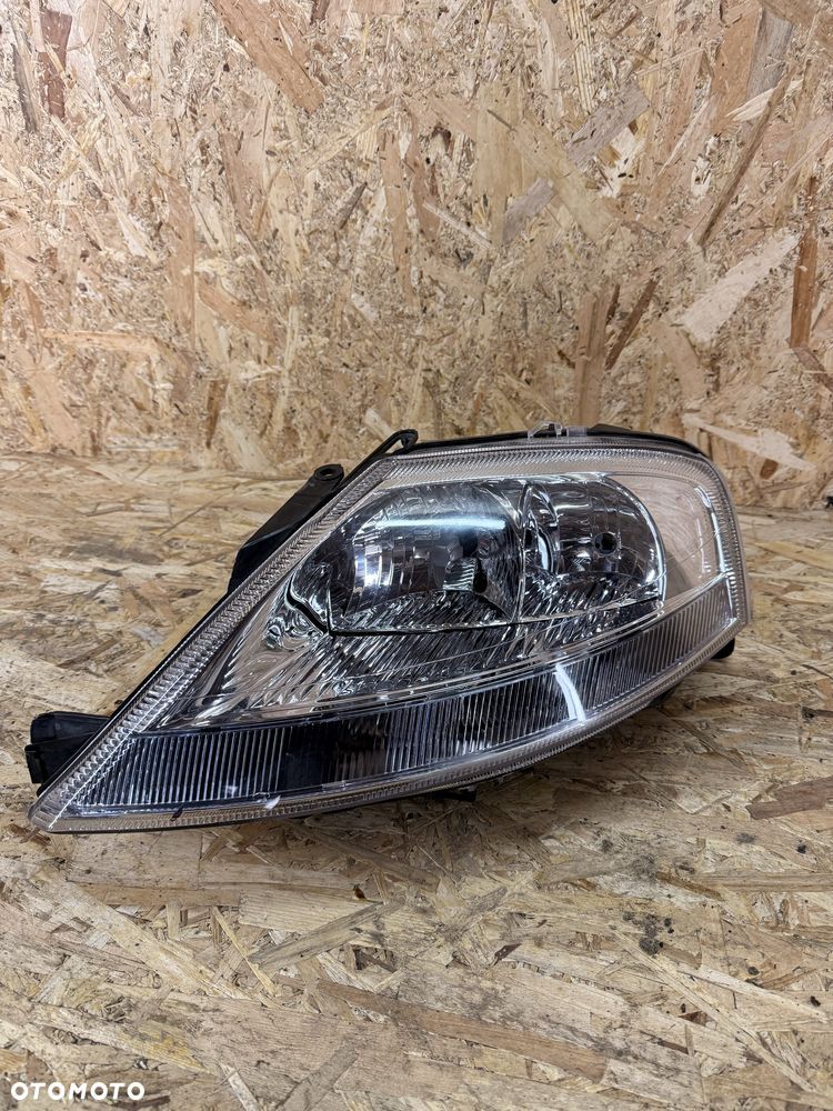 Citroen C3 Lampa/Reflektor przód lewy - 1