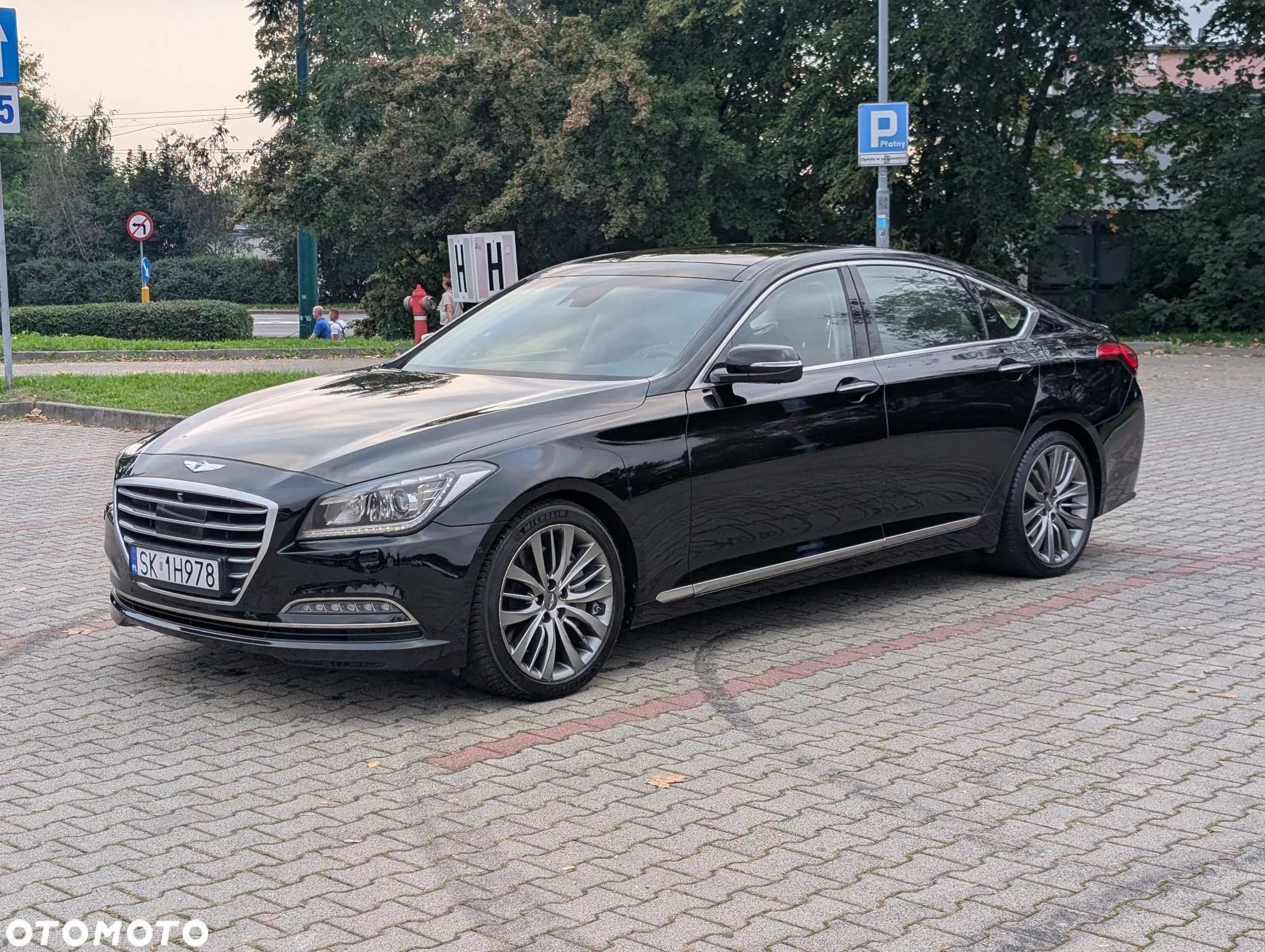 Hyundai Genesis 3.8 V6 GDI - 20