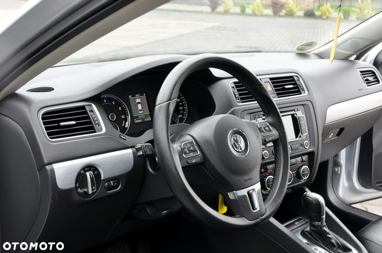 Volkswagen Jetta 1.4 Hybrid DSG Highline - 22