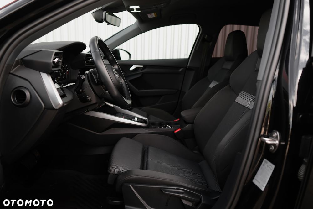 Audi A3 Sportback - 16