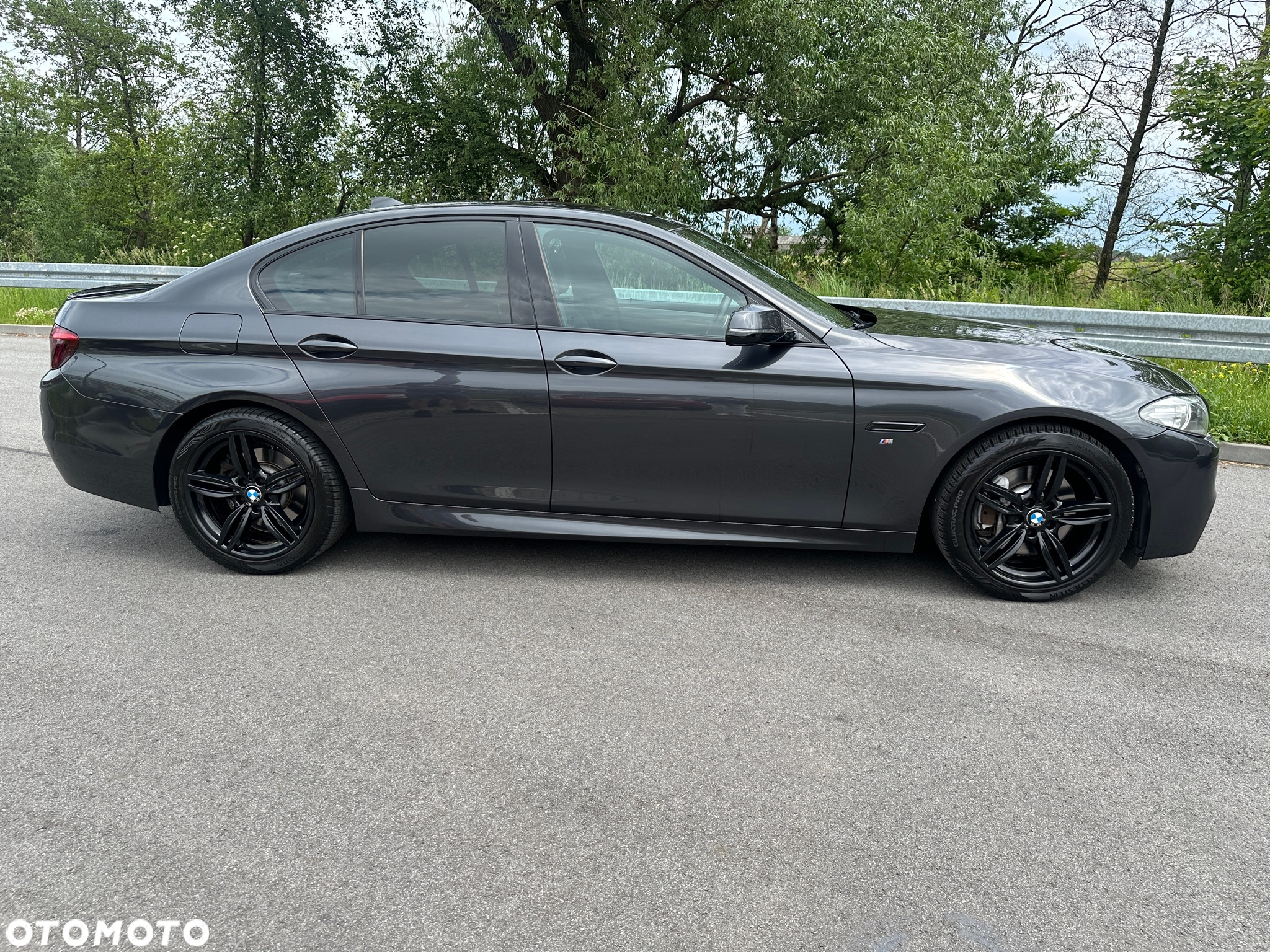 BMW Seria 5 525d xDrive - 2