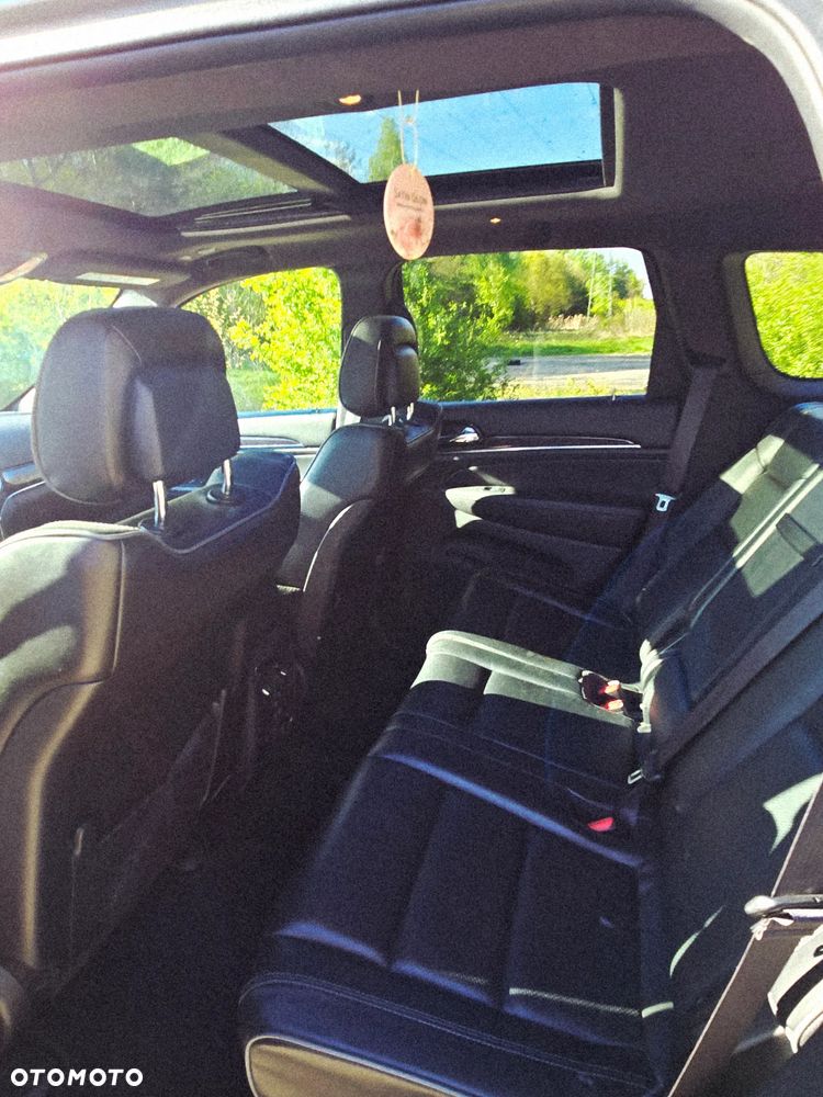 Jeep Grand Cherokee 3.6 V6 Overland Summit - 11