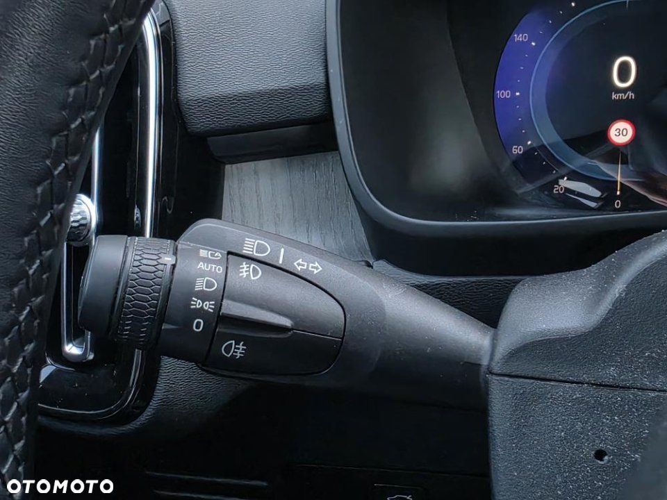 Volvo XC 40 - 26