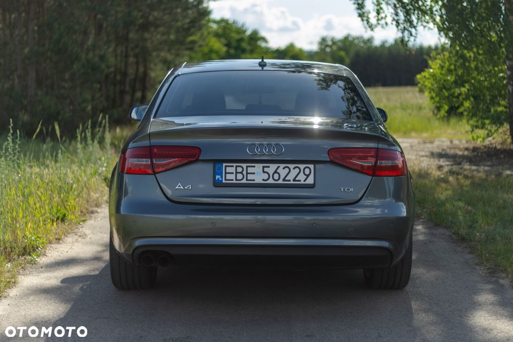 Audi A4 Limousine 2.0 TDI - 8