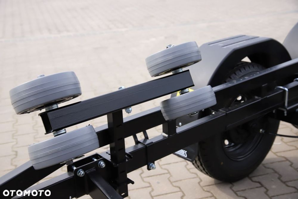 Lorries Przyczepa Podłodziowa PP25-8025 w Kolorze Czarnym Do Łodzi Max 7,8 M DMC 2700 kg Tylne Lampy LED - 10
