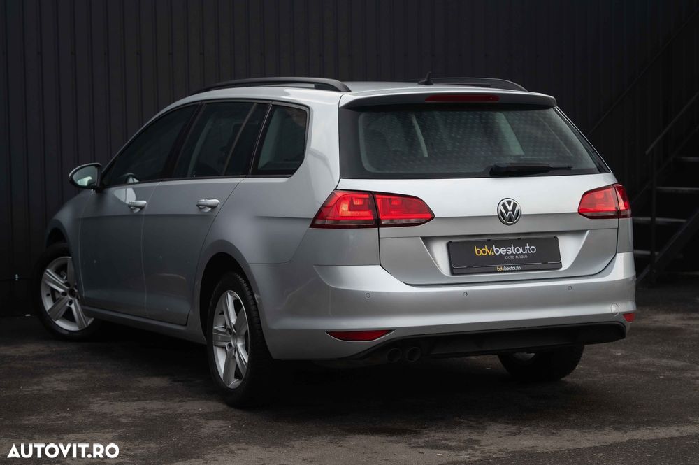 Volkswagen Golf 2.0 TDI DPF BMT Comfortline - 6