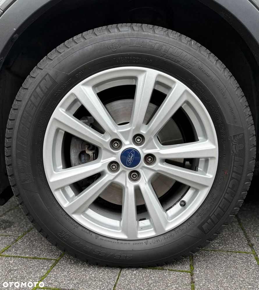 Ford Kuga - 30