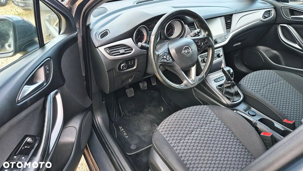 Opel Astra 1.4 Turbo Innovation - 29
