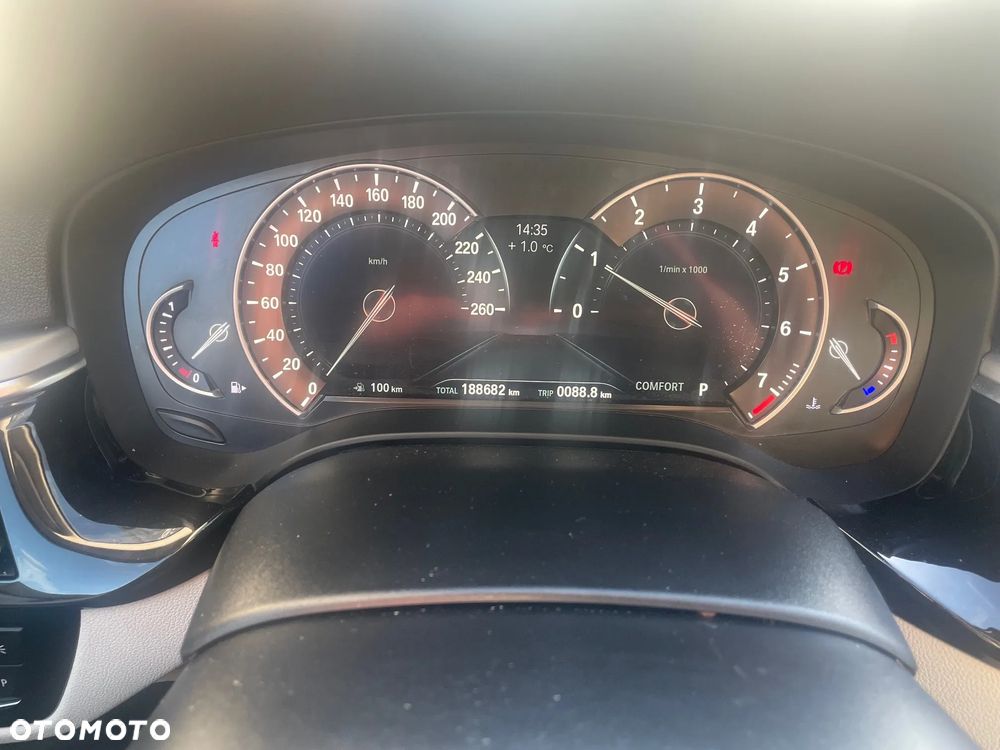 BMW Seria 5 530i xDrive Sport - 7