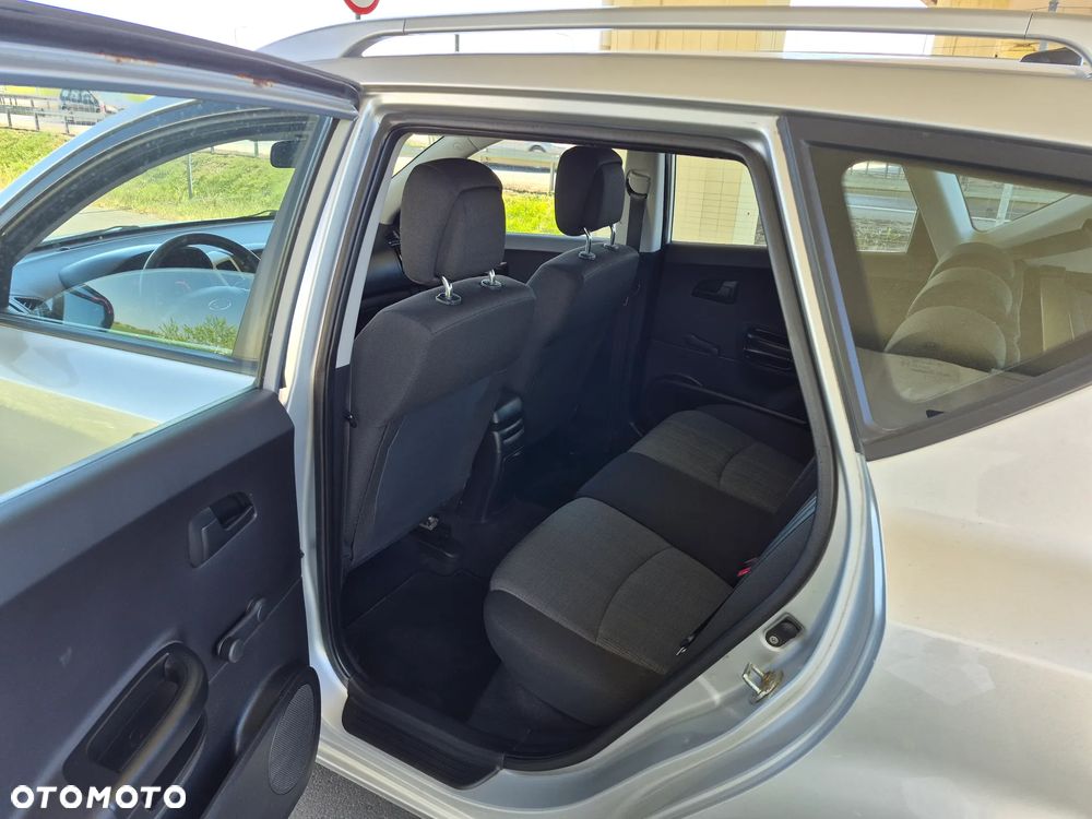 Kia Ceed - 9