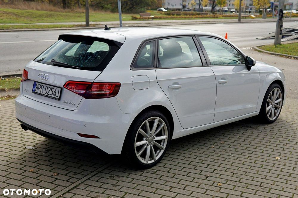 Audi A3 Sportback 1.5 TFSI S tronic - 5