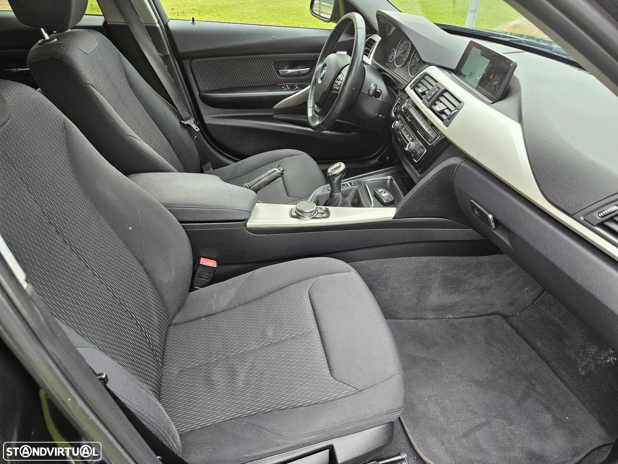 BMW 318 d Touring Line Luxury - 19