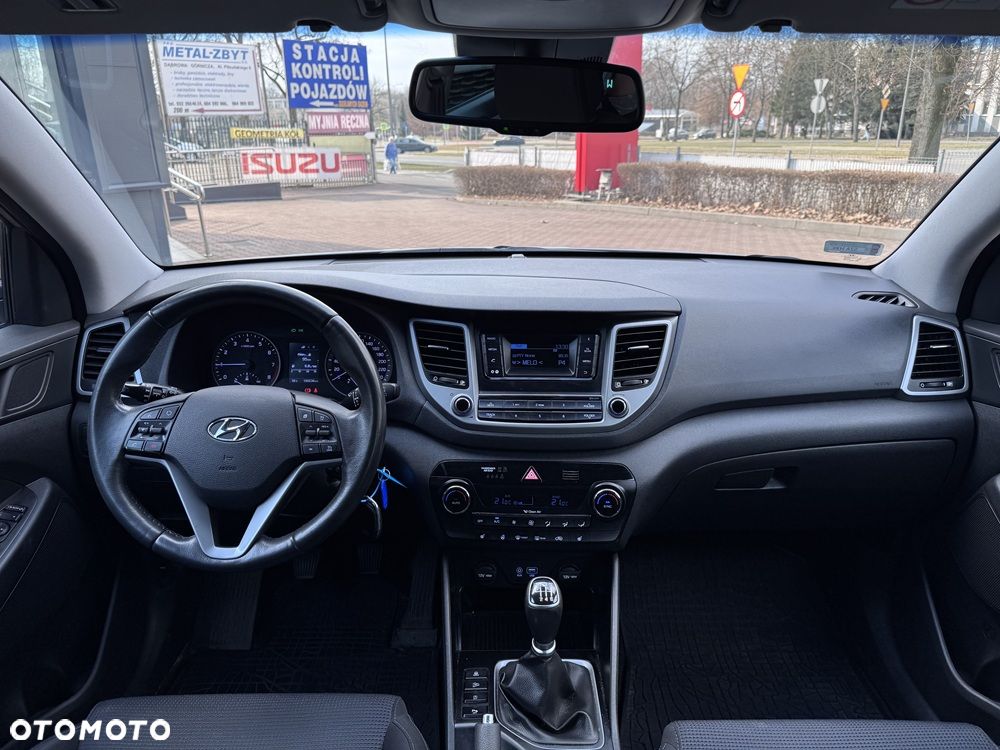 Hyundai Tucson 1.6 GDI BlueDrive GO 2WD - 9